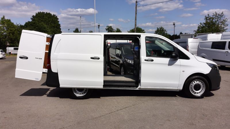 MERCEDES VITO 114 PROGRESSIVE L2 LWB 9G TRONIC AUTOMATIC WITH AIR CONDITIONING AND MORE *** SOLD *** - 2865 - 11