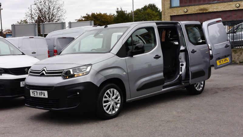CITROEN BERLINGO 850 ENTERPRISE PRO LWB 5 SEATER DOUBLE CAB COMBI VAN,ONLY 40.000 MILES,SAT NAV,REAR CAMERA,AIR CONDITIONING,PARKING SENSORS AND MORE - 2935 - 2