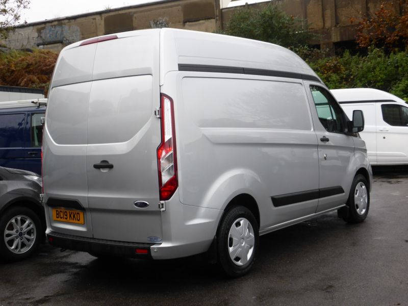 FORD TRANSIT CUSTOM 320 TREND AUTOMATIC L1 H2 SWB HIGH ROOF WITH SAT NAV,AIR CONDITIONING,PARKING SENSORS AND MORE - 2529 - 5