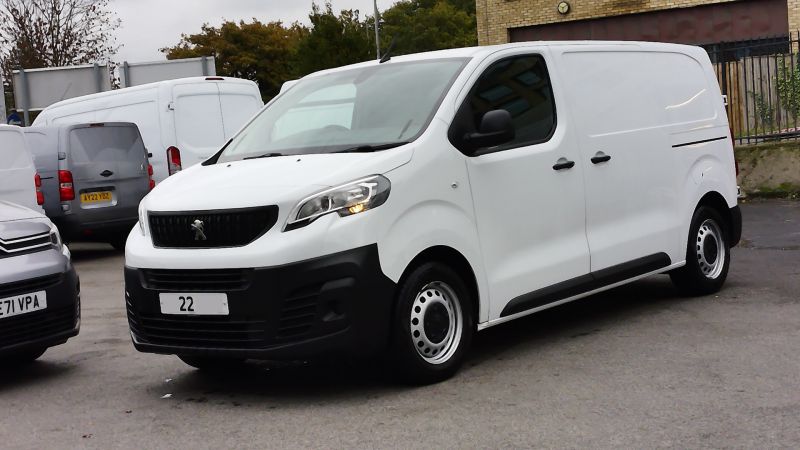 PEUGEOT EXPERT 1.5 BLUEHDI PROFESSIONAL PREMIUM L1 WITH AIR CONDITIONING,6 SPEED,BLUETOOTH AND MORE - 2933 - 2