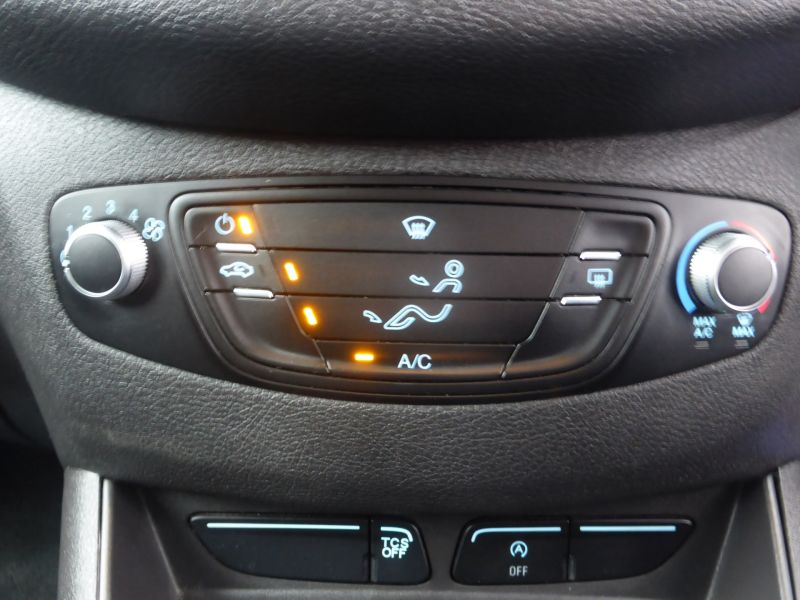 FORD TRANSIT COURIER TREND 1.5 TDCI WITH AIR CONDITIONING,6 SPEED,ELECTRIC MIRRORS,BLUETOOTH **** SOLD **** - 2514 - 13