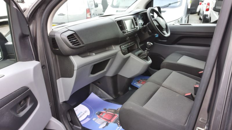 CITROEN DISPATCH XL 1000 ENTERPRISE PRO IN GREY WITH AIR CONDITIONING,PARKING SENSORS AND MORE - 2969 - 14