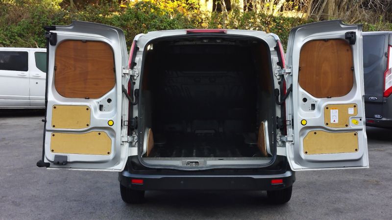 FORD TRANSIT CONNECT 240 LIMITED L2 LWB AUTOMATIC IN SILVER,SAT NAV,AIR CONDITIONING,PARK ASSIST CAMERA AND MORE  - 2952 - 11