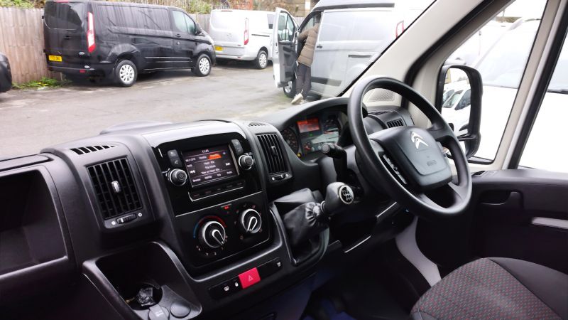 CITROEN RELAY 35 HEAVY L4 ENTERPRISE 2.2 BLUEHDI WITH AIR CONDITIONING,REAR CAMERA,PLATFORM LIFT,CRUISE CONTROL AND MORE - 2956 - 17