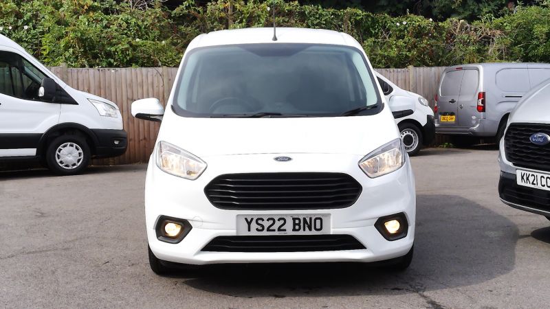 FORD TRANSIT COURIER LIMITED 1.5 TDCI WITH ONLY 46.000 MILES,SAT NAV,AIR CONDITIONING,ALLOY'S,PARKING SENSORS AND MORE - 2904 - 3