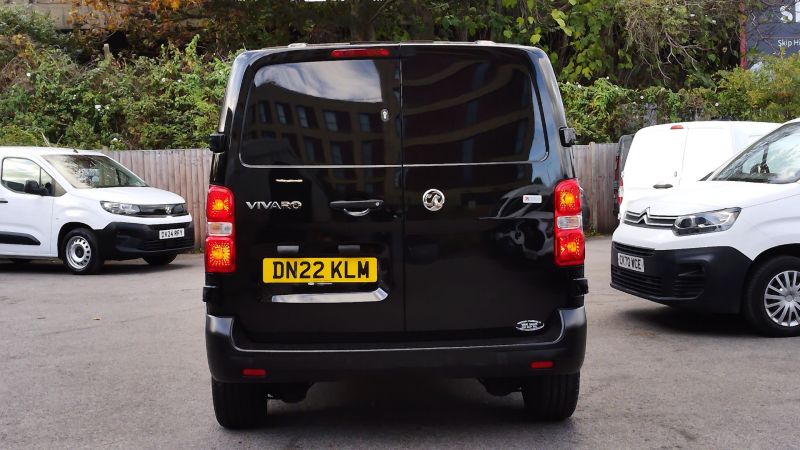 VAUXHALL VIVARO F2900 DYNAMIC L1 SWB IN BLACK WITH AIR CONDITIONING,PARKING SENSORS,CRUISE CONTROL AND MORE - 2938 - 12