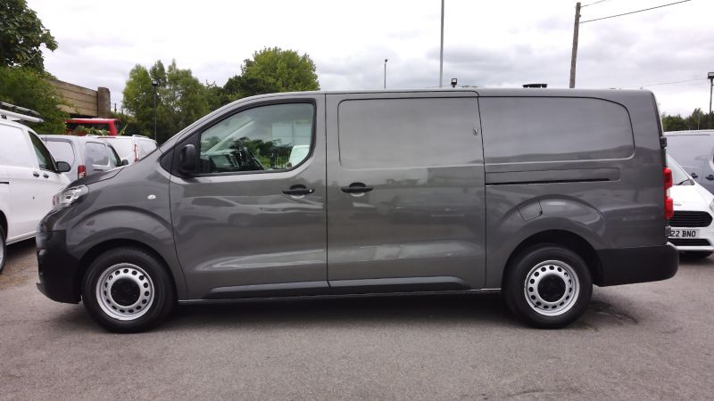 PEUGEOT EXPERT 1400 PROFESSIONAL PREMIUM 2.0 B-HDI 145PS L2 LWB IN GREY.AIR CONDITIONING,SECURITY LOCKS AND MORE - 2908 - 8