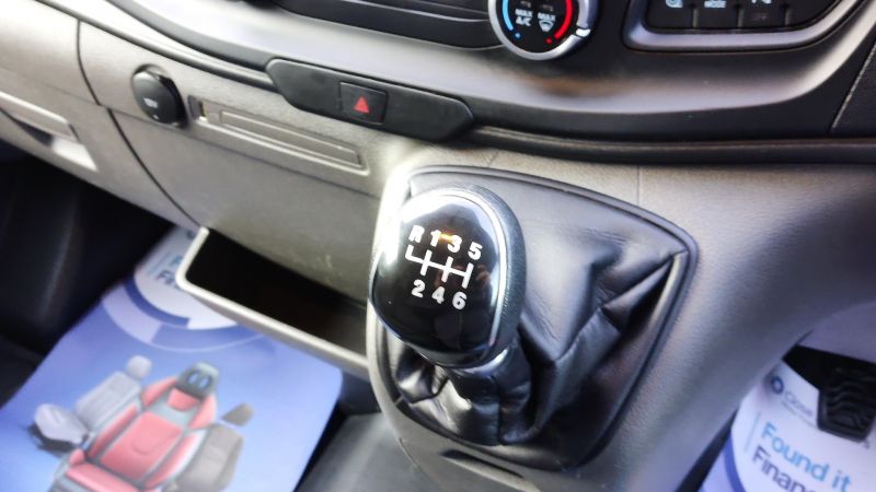 FORD TRANSIT 350/170 LEADER LEADER L2H2 MWB MEDIUM ROOF RWD ONLY 55.000 MILES,AIR CONDITIONING,170PS,PARKING SENSORS,WETBELT REPLACED AND MORE - 2946 - 17