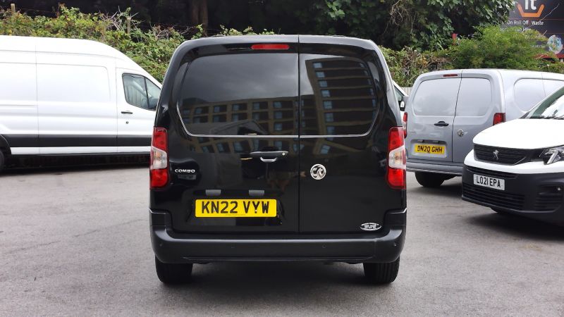 VAUXHALL COMBO 2300 DYNAMIC L2 LWB IN BLACK WITH SAT NAV,AIR CONDITIONING,PARKING SENSORS,6 SPEED,CRUISE CONTROL AND MORE - 2894 - 12
