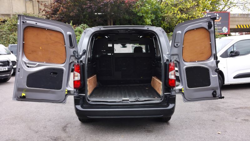 CITROEN BERLINGO 850 ENTERPRISE PRO LWB 5 SEATER DOUBLE CAB COMBI VAN,ONLY 40.000 MILES,SAT NAV,REAR CAMERA,AIR CONDITIONING,PARKING SENSORS AND MORE - 2935 - 8