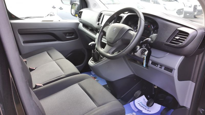 PEUGEOT EXPERT 1000 PROFESSIONAL PREMIUM L2 LWB IN BLACK ONLY 28.000 MILES,AIR CONDITIONING,ALLOY'S AND MORE - 2907 - 14