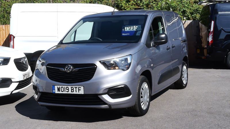 VAUXHALL COMBO 2000 SPORTIVE 1.6 L1 SWB IN GREY/SILVER WITH AIR CONDITIONING,3 SEATS,PARKING SENSORS AND MORE  - 2880 - 18
