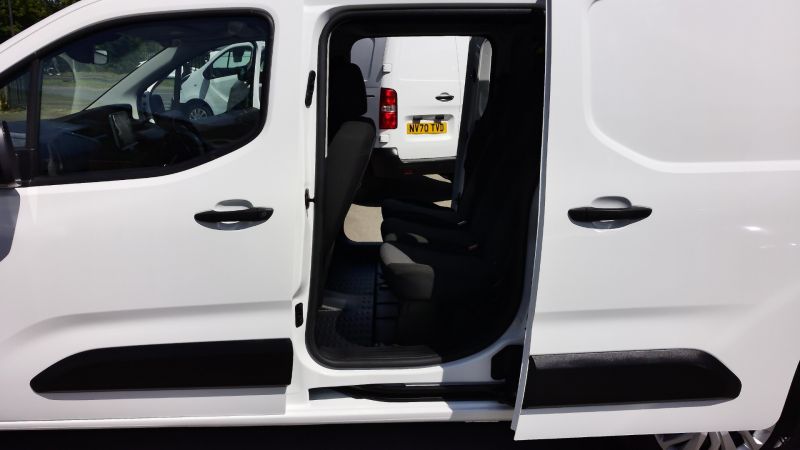 PEUGEOT PARTNER 850 PROFESSIONAL PREMIUM LWB 5 SEATER DOUBLE CAB COMBI VAN,ONLY 52.000 MILES,AIR CONDITIONING AND MORE - 2858 - 27