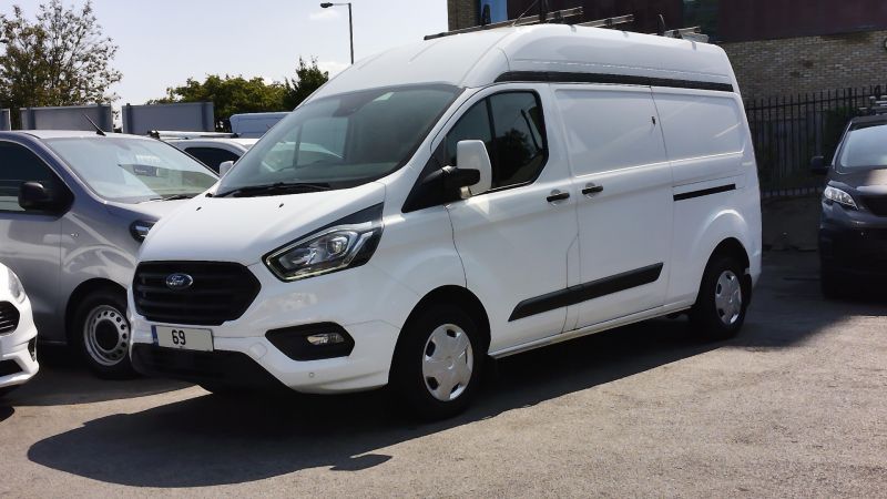 FORD TRANSIT CUSTOM 300 TREND L2 H2 LWB HIGH ROOF WITH AIR CONDITIONING,PARK ASSIST CAMERA,PARKING SENSORS AND MORE - 2905 - 2