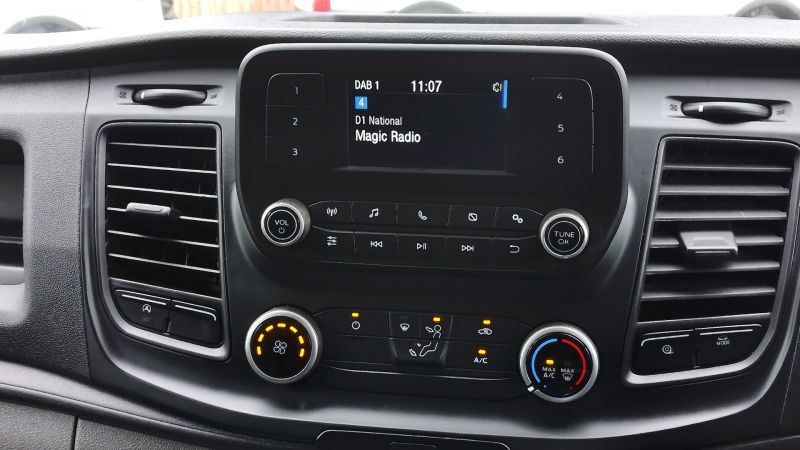 FORD TRANSIT CUSTOM 300 LEADER ECOBLUE L1 SWB WITH AIR CONDITIONING,PARKING SENSORS,DAB RADIO,6 SPEED AND MORE - 2958 - 16