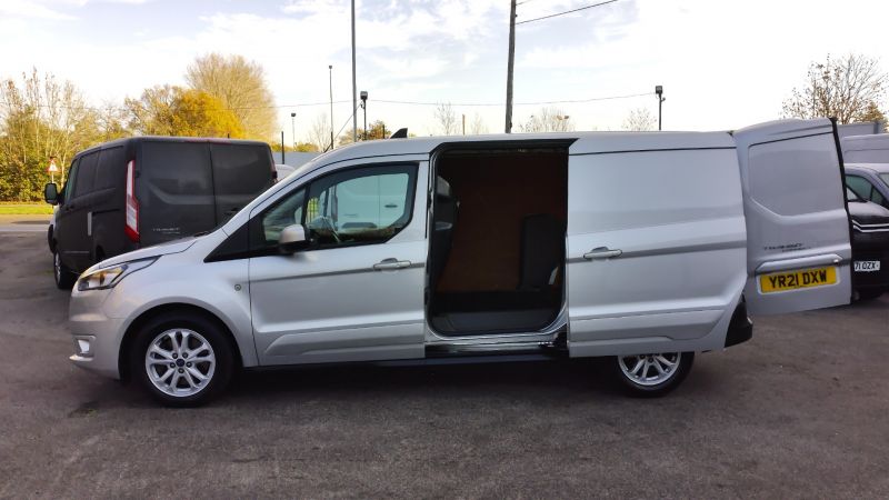 FORD TRANSIT CONNECT 240 LIMITED L2 LWB AUTOMATIC IN SILVER,SAT NAV,AIR CONDITIONING,PARK ASSIST CAMERA AND MORE  - 2952 - 9
