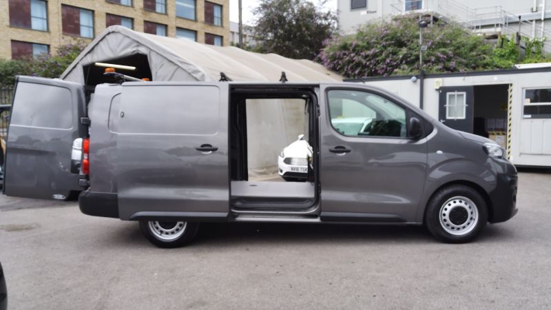 PEUGEOT EXPERT 2.0 PROFESSIONAL PREMIUM L2 LWB IN GREY WITH AIR CONDITIONING,PARKING SENSORS AND MORE *** SOLD *** - 2879 - 9