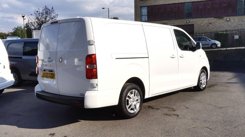 VAUXHALL VIVARO 3100 SPORTIVE L2H1 LWB AUTOMATIC WITH SAT NAV,AIR CONDITIONING,PARKING SENSORS AND MORE - 2925 - 5