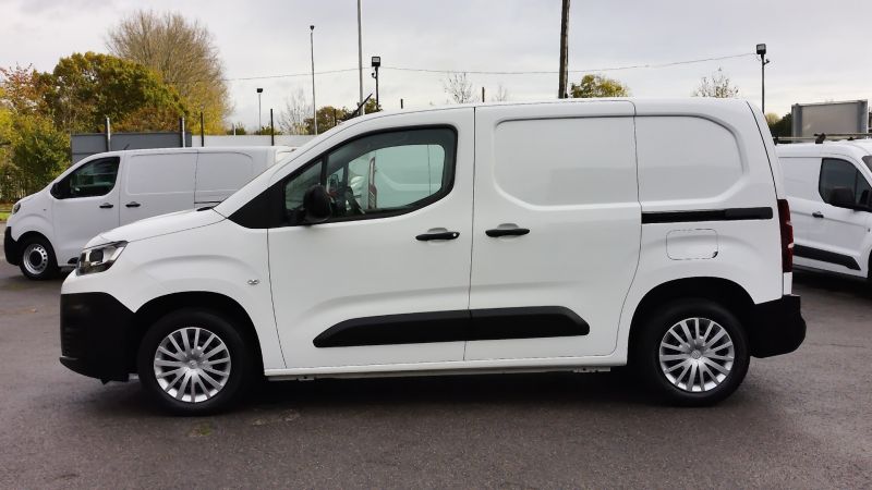CITROEN BERLINGO 650 ENTERPRISE M BLUEHDI WITH ONLY 52.000 MILES,AIR CONDITIONING,ELECTRIC PACK,SENSORS,BLUETOOTH AND MORE - 2940 - 10