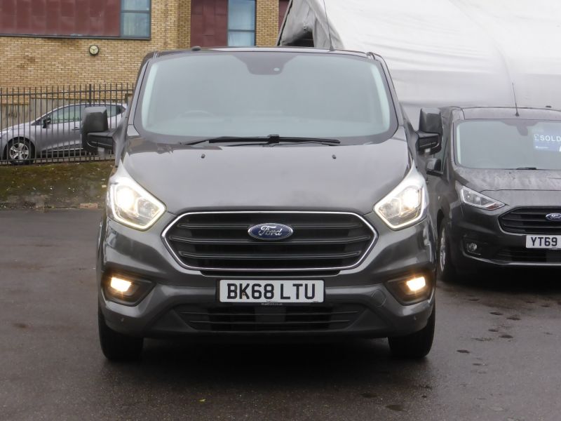FORD TRANSIT CUSTOM 300 LIMITED L1 SWB IN MAGNETIC GREY WITH AIR CONDITIONING,SENSORS,HEATED SEATS AND MORE   - 2536 - 21