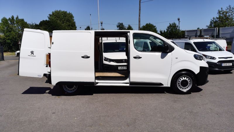 PEUGEOT EXPERT 2.0 PROFESSIONAL 1400 WITH AIR CONDITIONING,PARKING SENSORS AND MORE - 2889 - 13