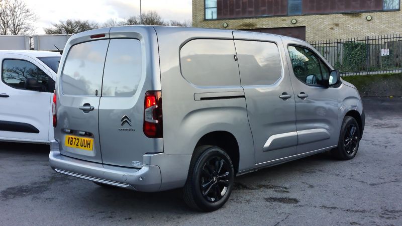 CITROEN BERLINGO 950 DRIVER PRO EDITION XL 8 SPEED AUTOMATIC,SAT NAV,REAR PARK ASSIST CAMERA,AIR CONDITIONING,DAB RADI AND MORE - 2968 - 7