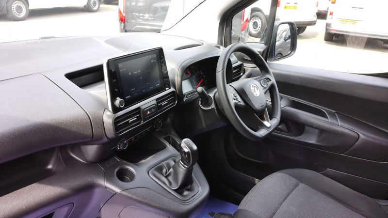 VAUXHALL COMBO 2300 SPORTIVE L1 SWB WITH AIR CONDITIONING,PARKING SENSORS,BLUETOOTH AND MORE - 2871 - 13