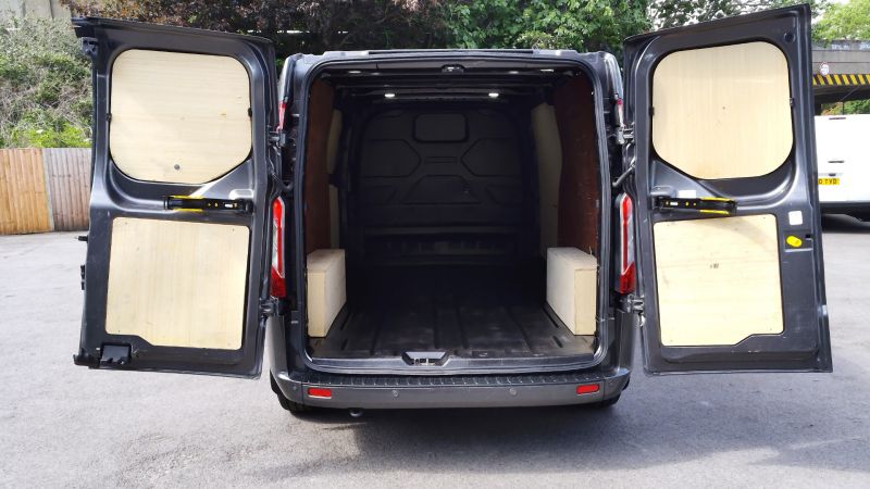 FORD TRANSIT CUSTOM 300 LIMITED ECOBLUE L2 LWB IN GREY WITH AIR CONDITIONING,PARKING SENSORS,HEATED SEATS AND MORE - 2861 - 10