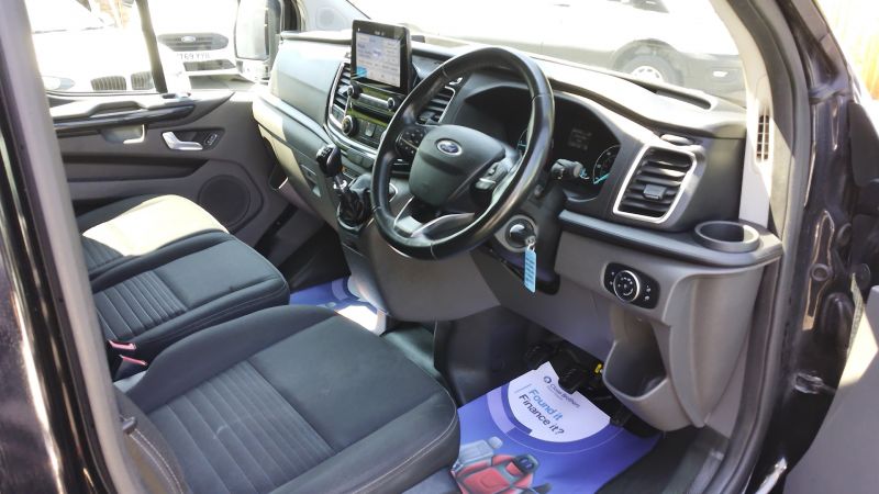 FORD TRANSIT CUSTOM 300 LIMITED L2H2 LWB HIGH ROOF IN BLACK WITH AIR CONDITIONING,PARK ASSIST CAMERA,PARKING SENSORS,HEATED SEATS AND MORE - 2875 - 11