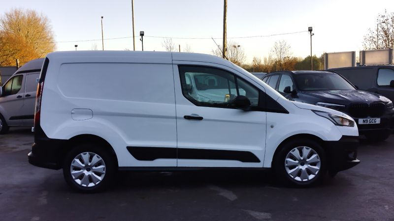 FORD TRANSIT CONNECT 220 BASE L1 SWB WITH ONLY 53.000 MILES,SAT NAV,PARK ASSIST CAMERA,PARKING SENSORS,DAB RADIO AND MORE - 2955 - 11