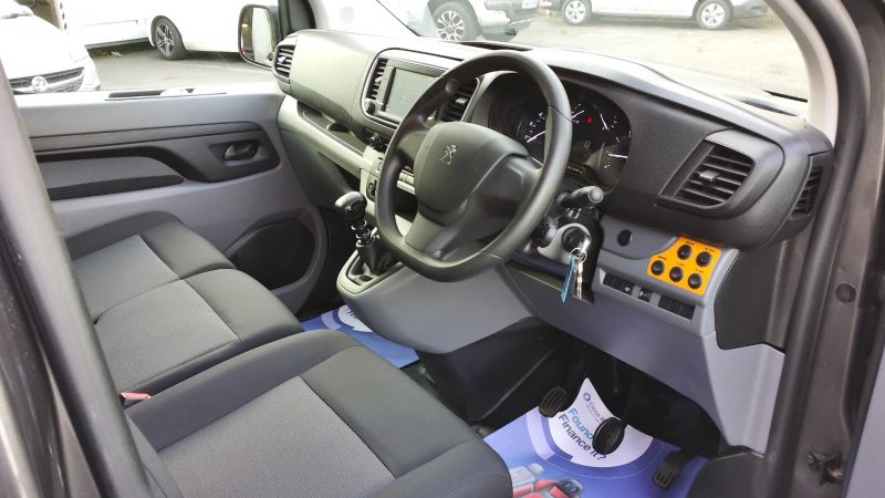 PEUGEOT EXPERT 1400 PROFESSIONAL PREMIUM L2 LWB IN GREY WITH ONLY 41.000 & 48.000 MILES,AIR CONDITIONING AND MORE - 2945 - 13