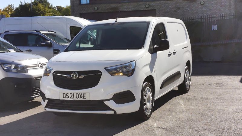 VAUXHALL COMBO 2300 SPORTIVE L2H1 LWB WITH AIR CONDITIONING,PARKING SENSORS,BLUETOOTH AND MORE - 2926 - 22