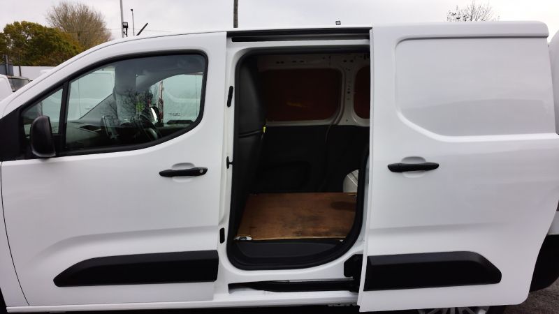 CITROEN BERLINGO 650 ENTERPRISE M BLUEHDI WITH ONLY 52.000 MILES,AIR CONDITIONING,ELECTRIC PACK,SENSORS,BLUETOOTH AND MORE - 2940 - 18