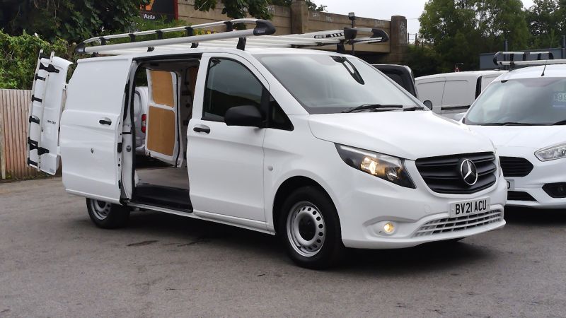 MERCEDES VITO 114 PROGRESSIVE LWB 9G TRONIC AUTOMATIC ONLY 56.000 MILES,SAT NAV,AIR CONDITIONING,CLIMATE CONTROL,REAR CAMERA AND MORE   - 2906 - 2