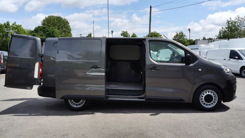 PEUGEOT EXPERT 2.0 PROFESSIONAL 145 PREMIUM L2 LWB IN GREY WITH AIR CONDITIONING,PARKING SENSORS AND MORE - 2868 - 12