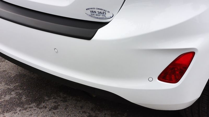 FORD FIESTA VAN 1.5 TDCI IN WHITE,AIR CONDITIONING,PARKING SENSORS,DAB RADIO AND MORE - 2893 - 19