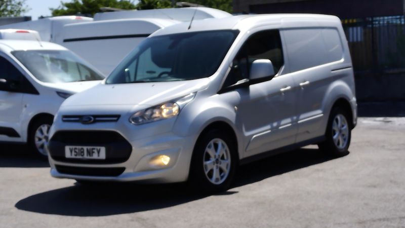 FORD TRANSIT CONNECT 200 LIMITED L1 SWB IN SILVER WITH ONLY 53.000 MILES,AIR CONDITIONING,PARKING SENSORS AND MORE - 2866 - 3