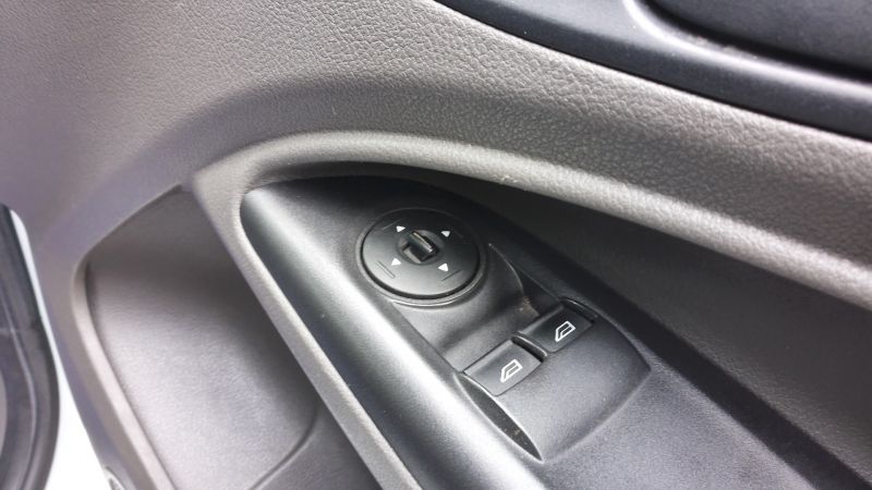 FORD TRANSIT CONNECT 210 TREND L2 LWB,1 OWNER,FULL SERVICE HISTORY.6 SPEED MANUAL AND MORE - 2856 - 15