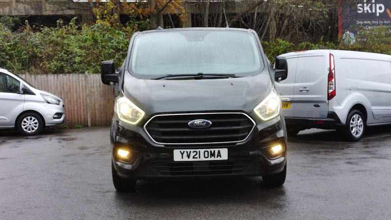 FORD TRANSIT CUSTOM 280 LIMITED L1 SWB IN BLACK WITH AIR CONDITIONING,PARKING SENSORS AND MORE *** SOLD *** - 2951 - 3