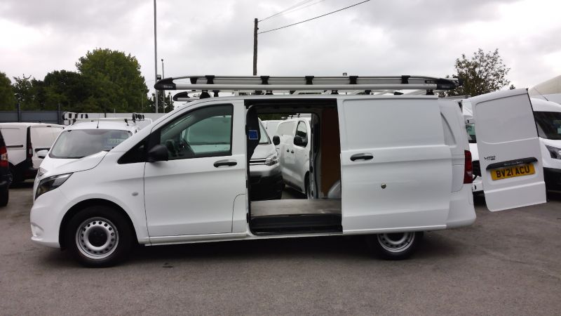 MERCEDES VITO 114 PROGRESSIVE LWB 9G TRONIC AUTOMATIC ONLY 56.000 MILES,SAT NAV,AIR CONDITIONING,CLIMATE CONTROL,REAR CAMERA AND MORE   - 2906 - 11