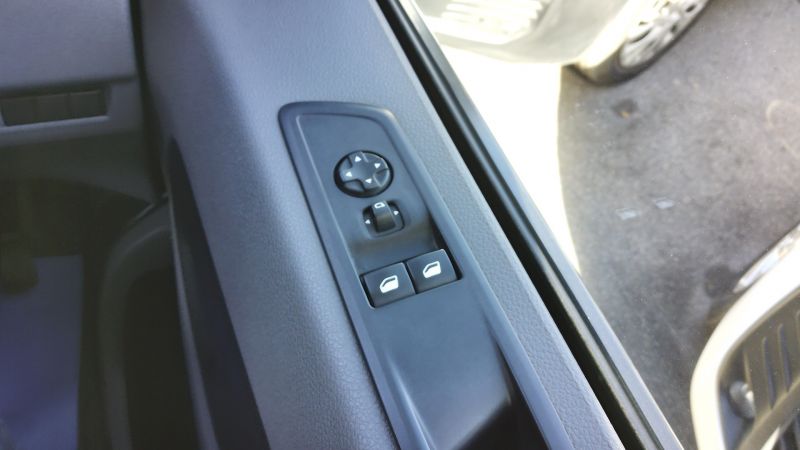 PEUGEOT EXPERT 2.0 BLUEHDI PROFESSIONAL L1 SWB IN GREY WITH SAT NAV,AIR CONDITIONING,PARKING SENSORS AND MORE - 2922 - 18