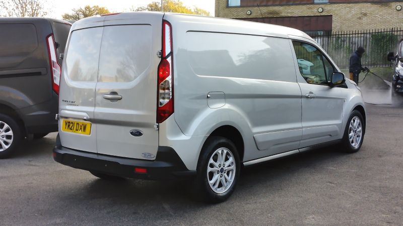 FORD TRANSIT CONNECT 240 LIMITED L2 LWB AUTOMATIC IN SILVER,SAT NAV,AIR CONDITIONING,PARK ASSIST CAMERA AND MORE  - 2952 - 5