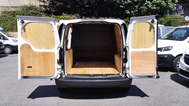 VOLKSWAGEN CADDY C20 COMMERCE 2.0TDI WITH AIR CONDITIONING,CRUISE CONTROL,6 SPEED AND MORE - 2891 - 7