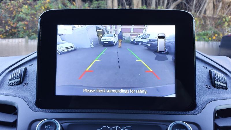 FORD TRANSIT CONNECT 220 BASE L1 SWB WITH ONLY 53.000 MILES,SAT NAV,PARK ASSIST CAMERA,PARKING SENSORS,DAB RADIO AND MORE - 2955 - 16