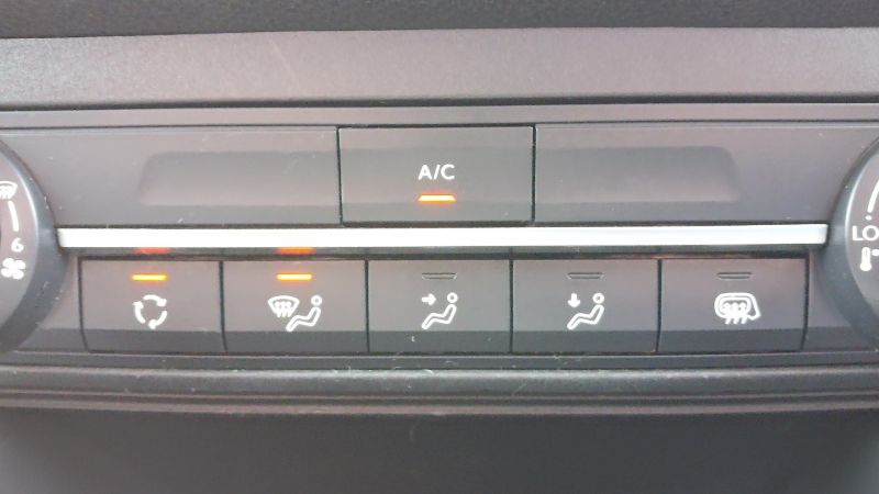 VAUXHALL COMBO 2300 SPORTIVE L1 SWB WITH AIR CONDITIONING,PARKING SENSORS,BLUETOOTH AND MORE - 2871 - 18