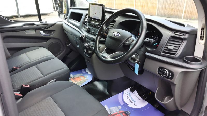 FORD TRANSIT CUSTOM 320 TREND ECOBLUE L1H2 SWB HIGH ROOF IN SILVER WITH SAT NAV,AIR CONDITIONING,PARKING SENSORS AND MORE *** SOLD *** - 2882 - 11
