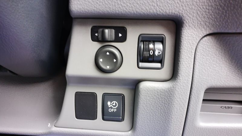 NISSAN E-NV200 TEKNA 40 KWH 109BHP IN SILVER ONLY 15.000 MILES,SAT NAV,AIR CONDITIONING,REAR CAMERA AND MORE - 2931 - 21