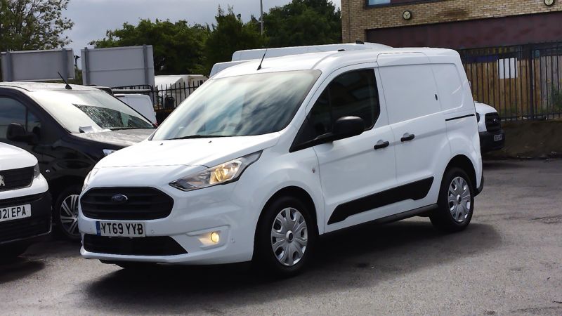 FORD TRANSIT CONNECT 230 TREND 1.5 TDCI L1 SWB WITH ONLY 22.000 MILES,SAT NAV,AIR CONDITIONING,PARKING SENSORS AND MORE *** SOLD *** - 2896 - 3