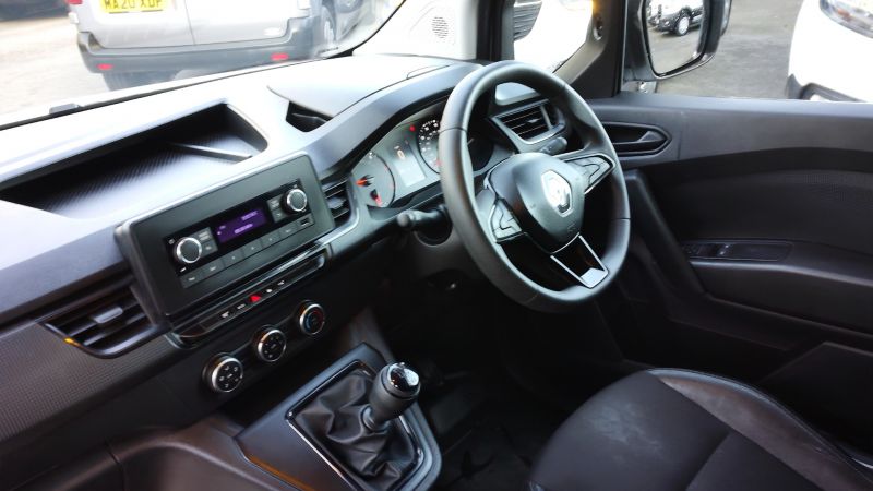 RENAULT KANGOO ML19 DCI START L1 SWB WITH ONLY 42.000 MILES,AIR CONDITIONING,PARKING SENSORS,6 SPEED AND MORE - 2961 - 15