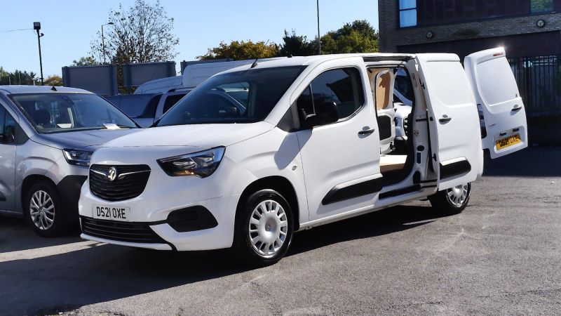 VAUXHALL COMBO 2300 SPORTIVE L2H1 LWB WITH AIR CONDITIONING,PARKING SENSORS,BLUETOOTH AND MORE - 2926 - 5